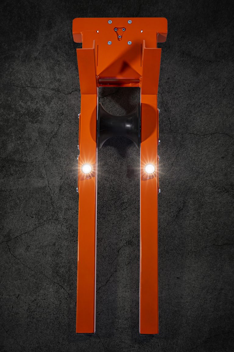 CIT-LightRingInc_071925_3345-Concrete-LightsON-LoRes