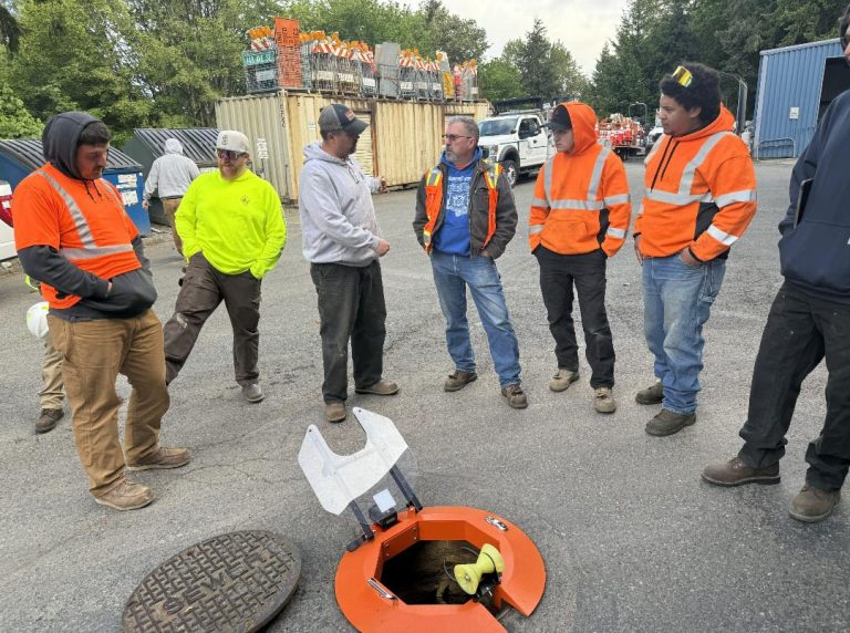 lightring-illuminated-manhole-cover-22